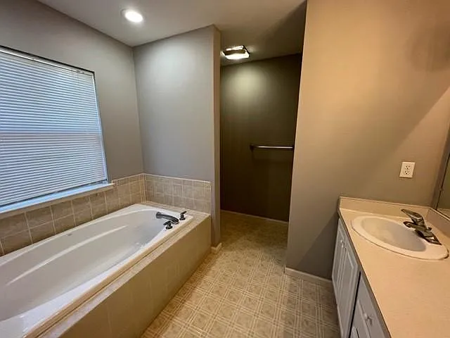 2654 Northridge Ct — Photo 29