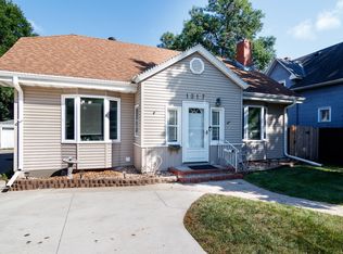 1317 10th St N, Fargo, ND 58102