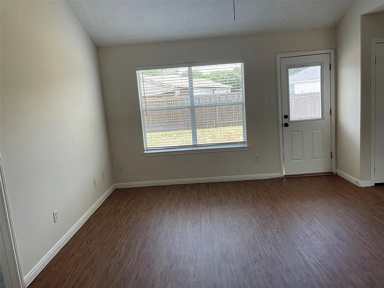 16216 Setting Sun Ct — Photo 6