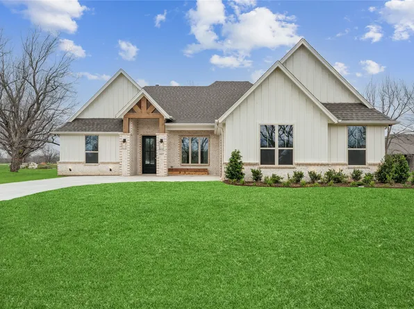 1117 Tremont Ln, Granbury, TX 76049