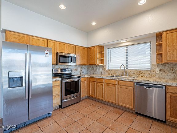 2nd image of 2294 N Avenida Del Petalo