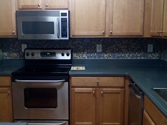5th image of 315 Fern Crest Dr