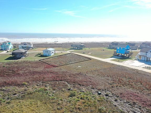 2nd image of 404 Driftwood Dr
