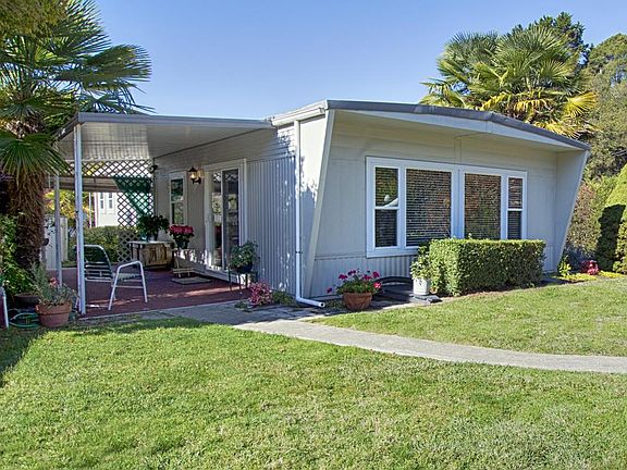 2nd image of 23 Knollwood Dr #23