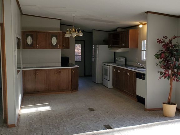 5th image of 2840 Caboose Ct