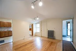 10 Hendricks St #1 — Photo 8