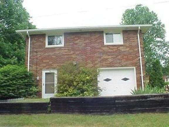 4th image of 174 Shamokin Dr