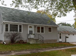 1602 N Pennsylvania Ave, Mason City, IA 50401