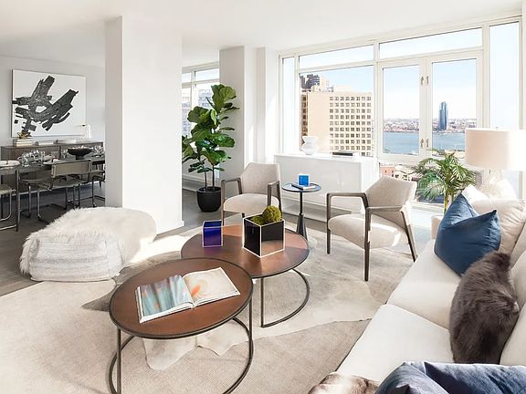 3rd image of 385 1st Ave APT 21C