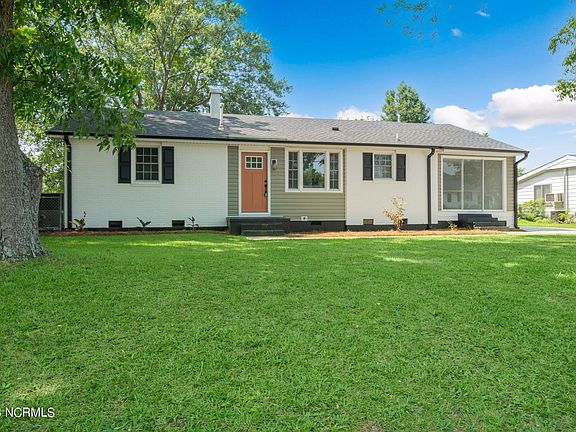 2nd image of 414 Cardinal Drive
