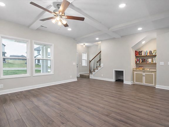2nd image of 2417 Bucklin Dr