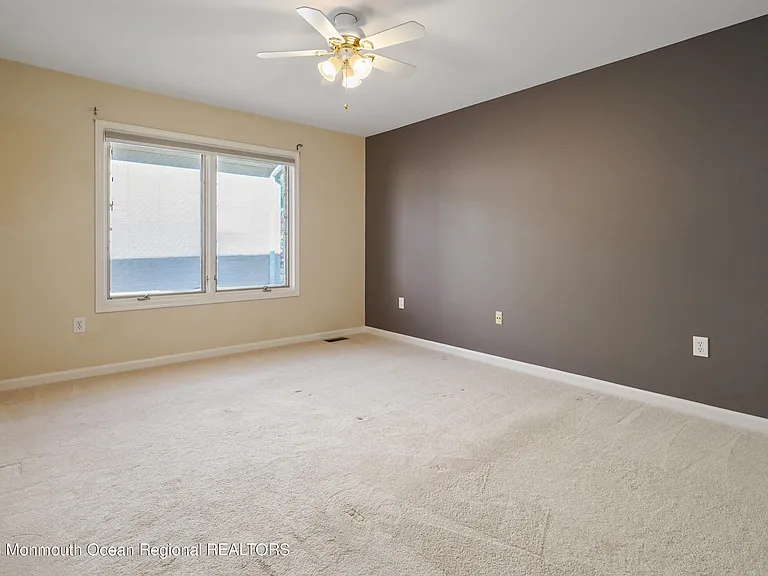 194 Pelican Ct — Photo 42