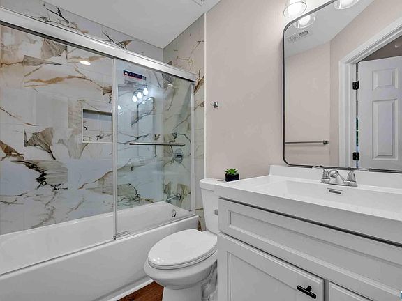 4th image of 20953 Walnut Ln