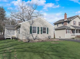 366 N Ridgeland Ave, Elmhurst, IL 60126