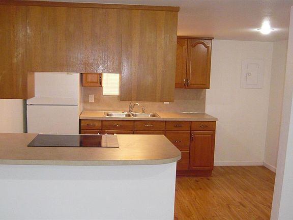4th image of 2006 Duportail St