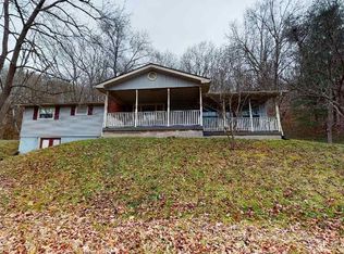 1731 Carroll Cir, Grayson, KY 41143