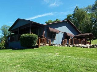 336 Beagle Club Rd, Washington, PA 15301