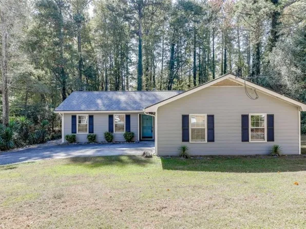 1373 W Prospect Dr, Lawrenceville, GA 30043