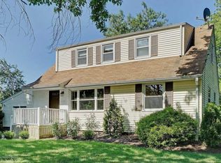 314 Hollie Dr E, Belford, NJ 07718