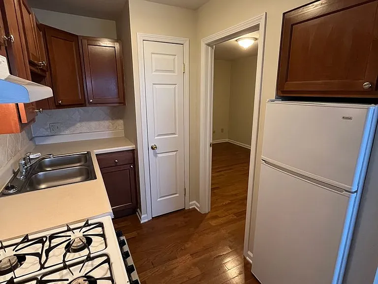 29 Olentangy St — Photo 4