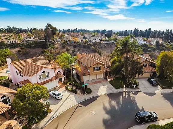 2nd image of 13708 Camino Del Suelo
