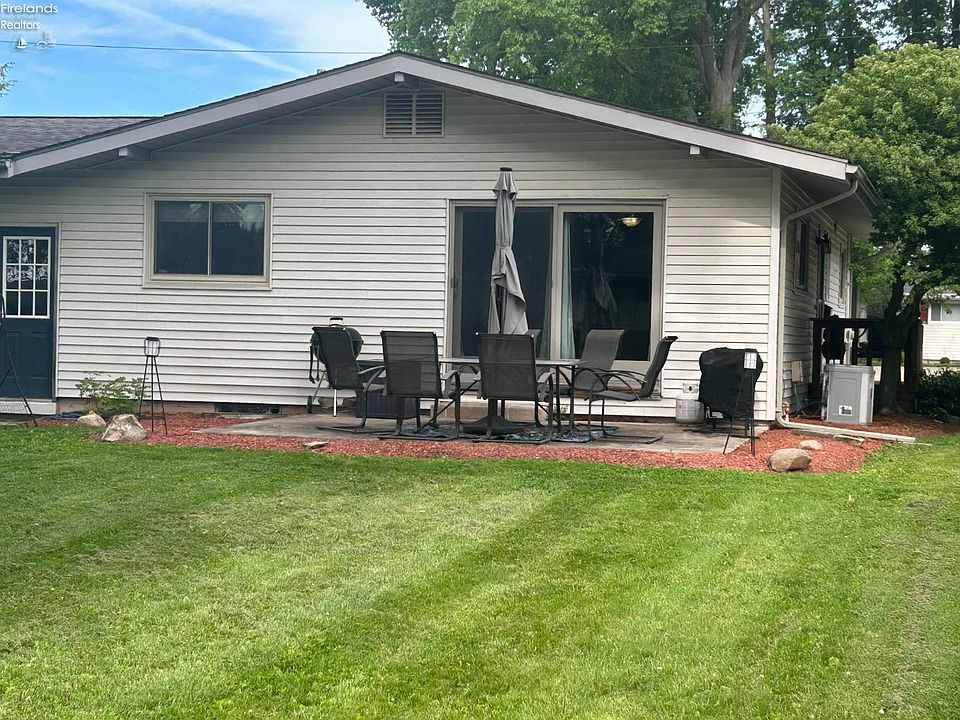 2nd image of 90 Eastwood Dr