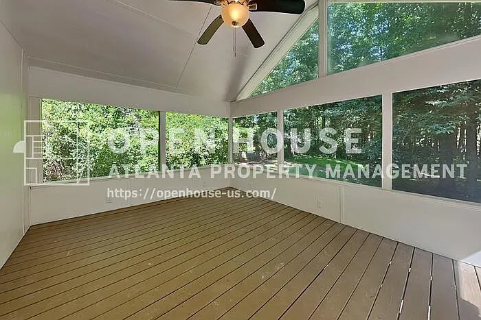 1987 Kelvin Dr — Photo 17