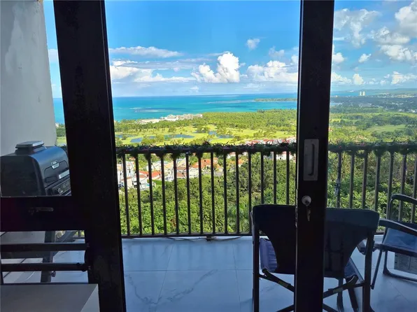 Carr 968 Km 2.1 Cond Beacon Hill Ter #306, Rio Grande, PR 00745