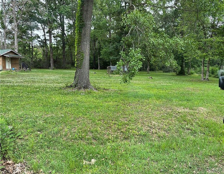 2nd image of 703 Kirkpatrick Rd