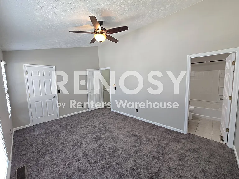 5533 Strathmoor Manor Cir — Photo 17