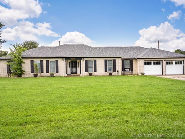 19306 E 43rd St S, Broken Arrow, OK 74014