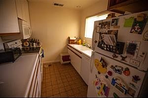 2nd image of 2829 Donizetti Ct