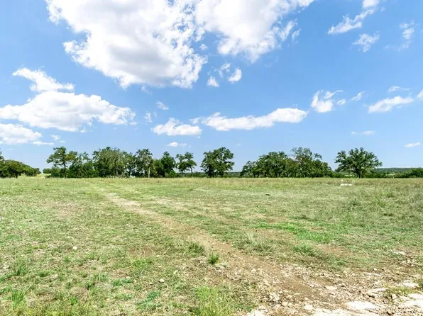 5 Inspiration Loop, Fredericksburg, TX 78624