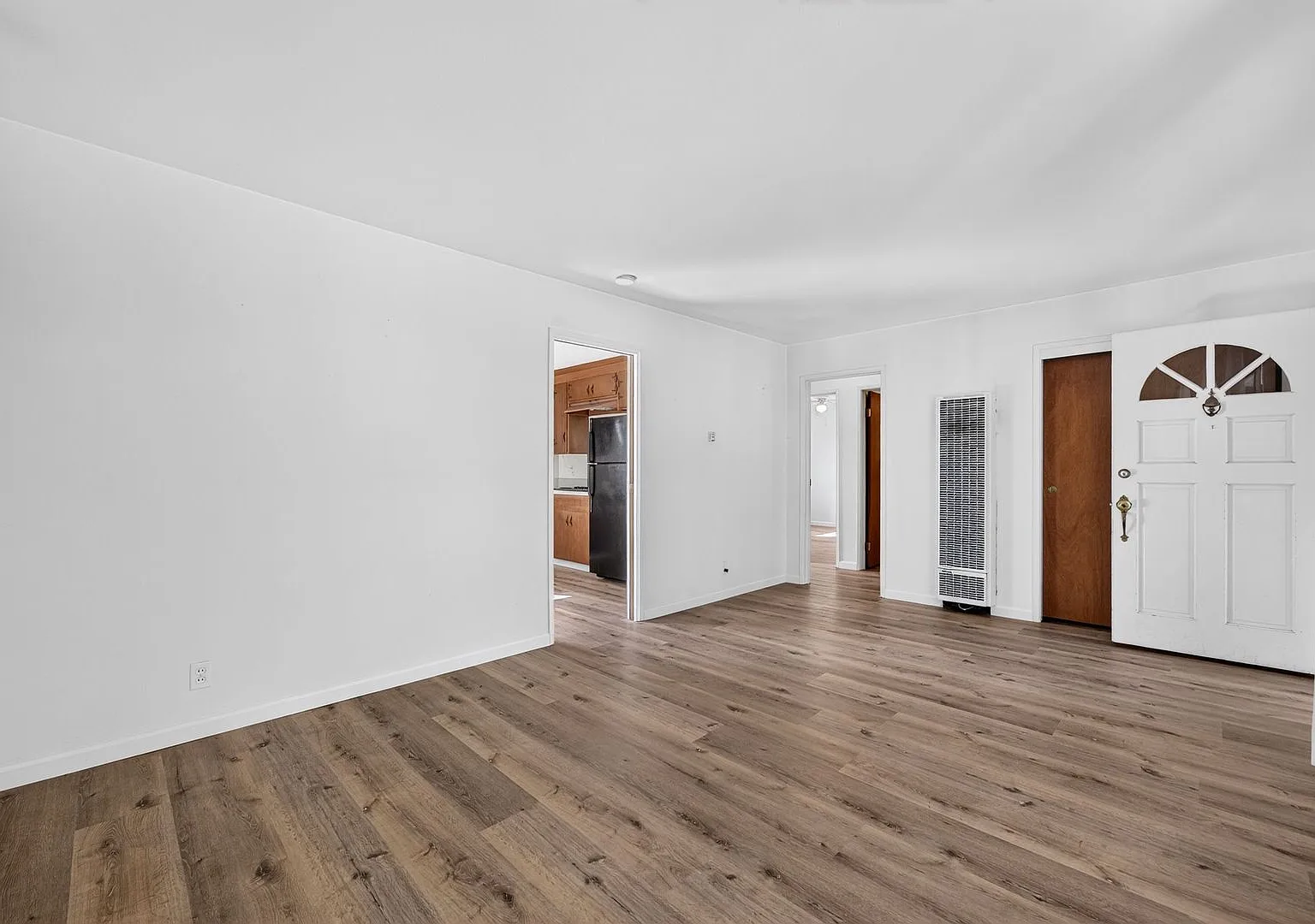 Walnut Creek 2BR Upper Unit with Huge Private Entertaining Patio! — Photo 4