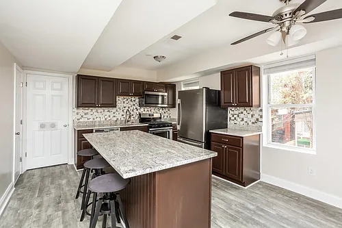 103 E 23rd St #2 Photo 1