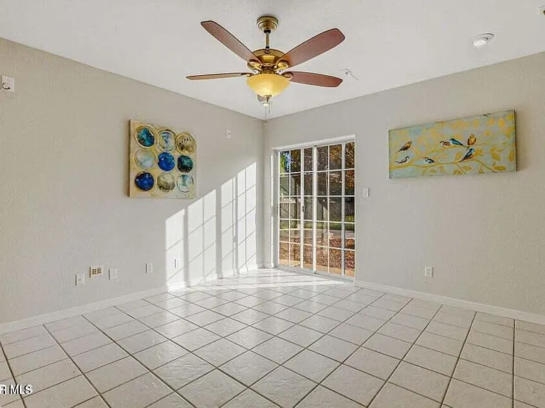 650 Vera Ct — Photo 27