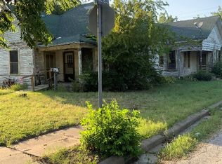 302 W Elm St, Olney, TX 76374