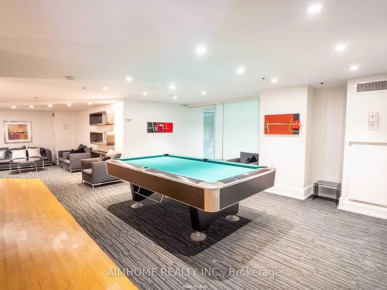 111 Elizabeth St E #705 — Photo 17
