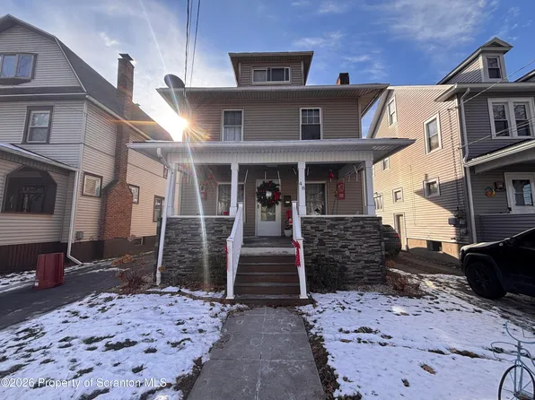 48 W Walnut St, Kingston, PA 18704