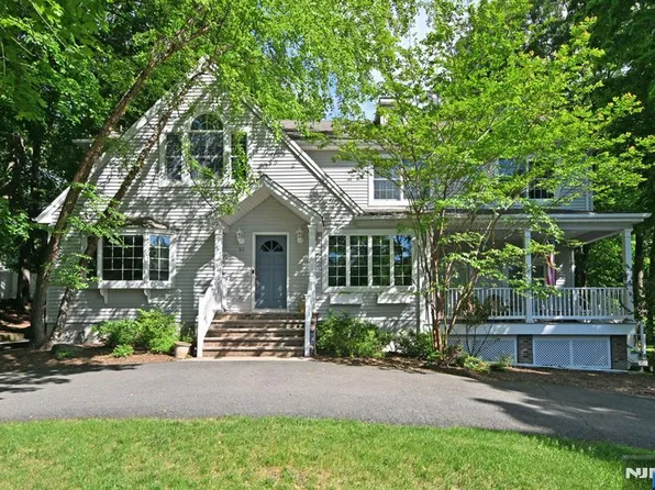 50 Midland Ave, Wyckoff, NJ 07481