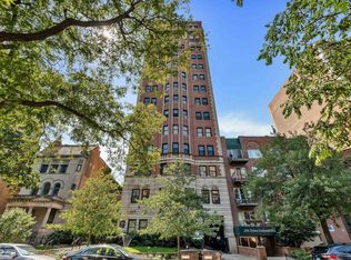 431 W Oakdale Ave APT 10A, Chicago, IL 60657