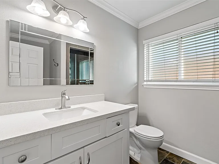 11403 Braewick Dr — Photo 11