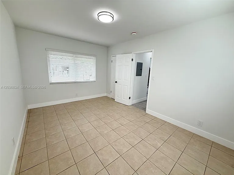 2215 Madison St #5 — Photo 7