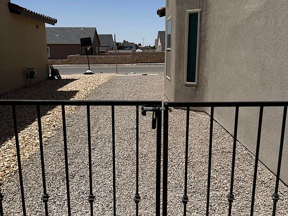 3rd image of 10148 Texas Madrone Dr