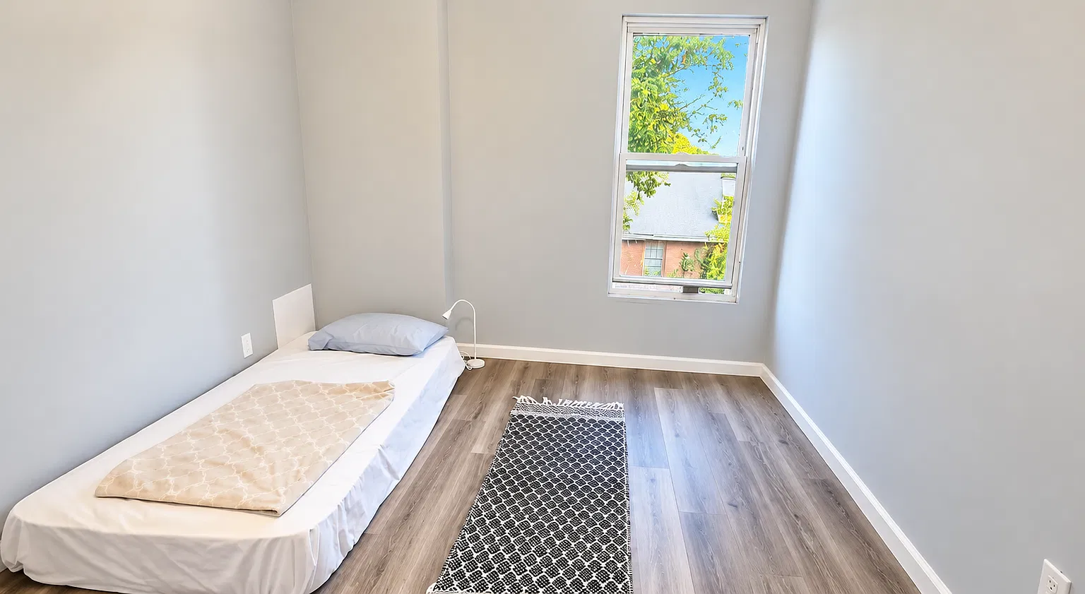 2 bed, 1200 sqft, $1,580 — Photo 4
