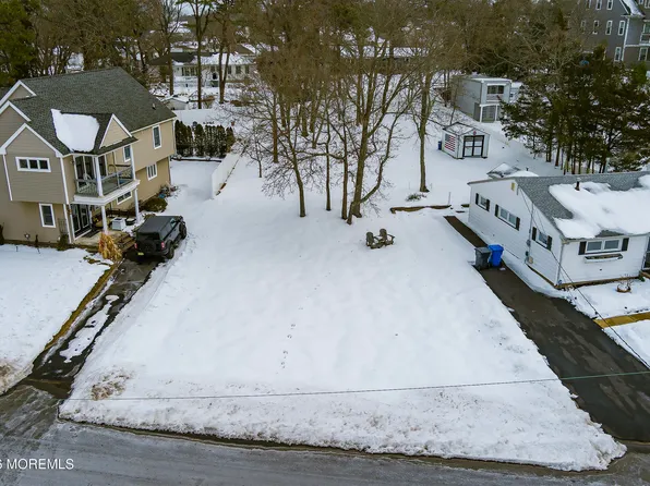 18A River Avenue, Island Heights, NJ 08732