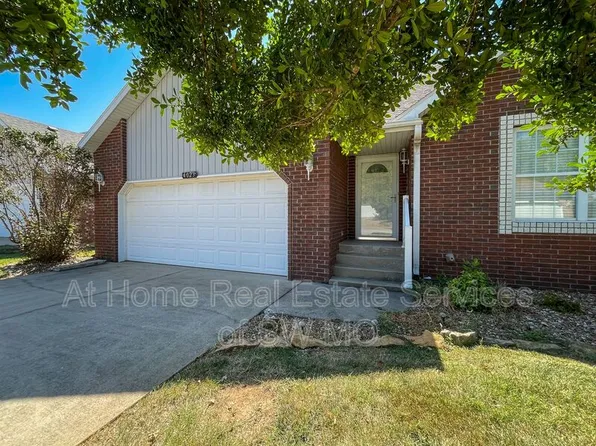 4023 S Warmwater Ave, Springfield, MO 65804