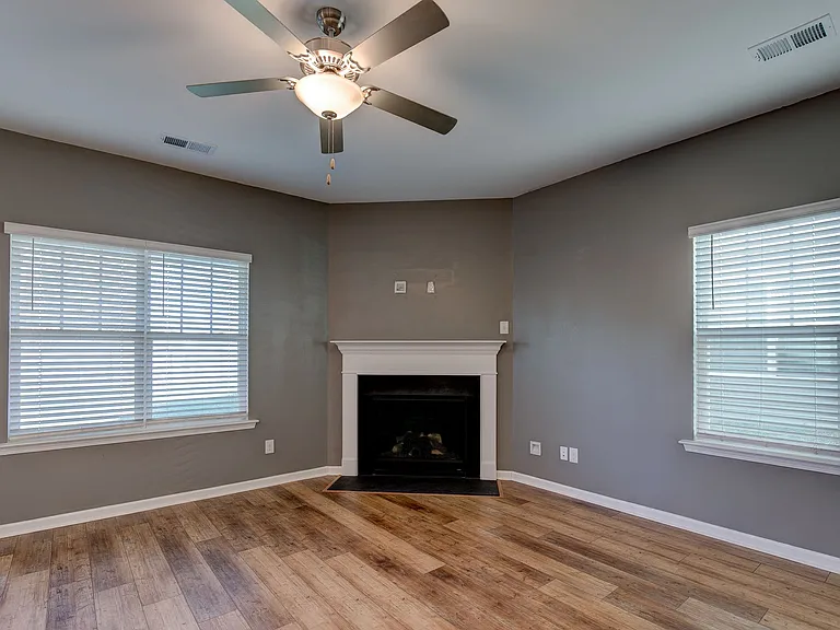416 Sandfarm Trl — Photo 19