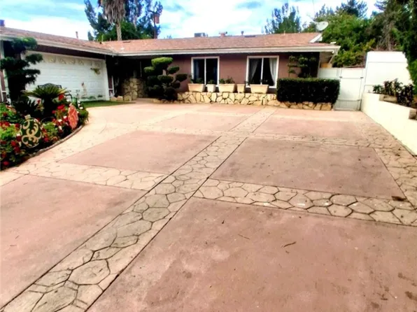 16331 Shamhart Dr, Granada Hills, CA 91344