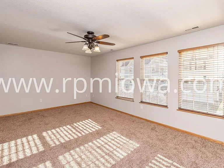 3181 SW Sharmin Ln — Photo 7